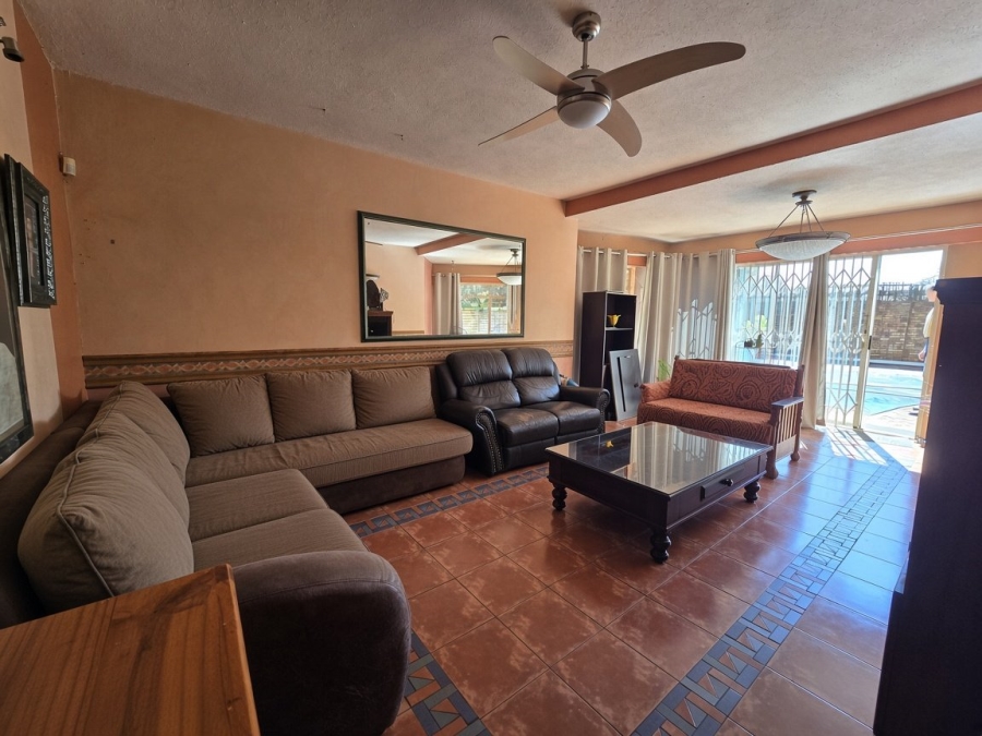  Bedroom Property for Sale in Bult North North West